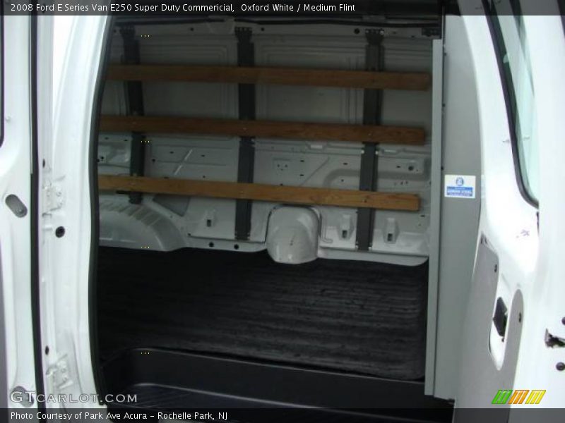 Oxford White / Medium Flint 2008 Ford E Series Van E250 Super Duty Commericial