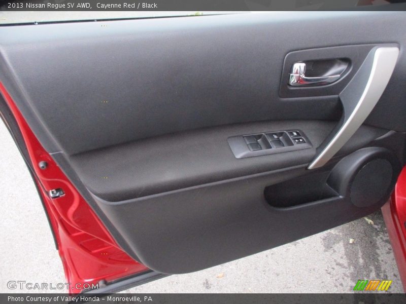 Cayenne Red / Black 2013 Nissan Rogue SV AWD