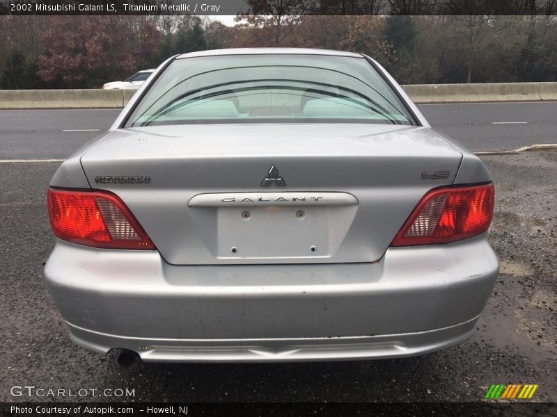 Titanium Metallic / Gray 2002 Mitsubishi Galant LS