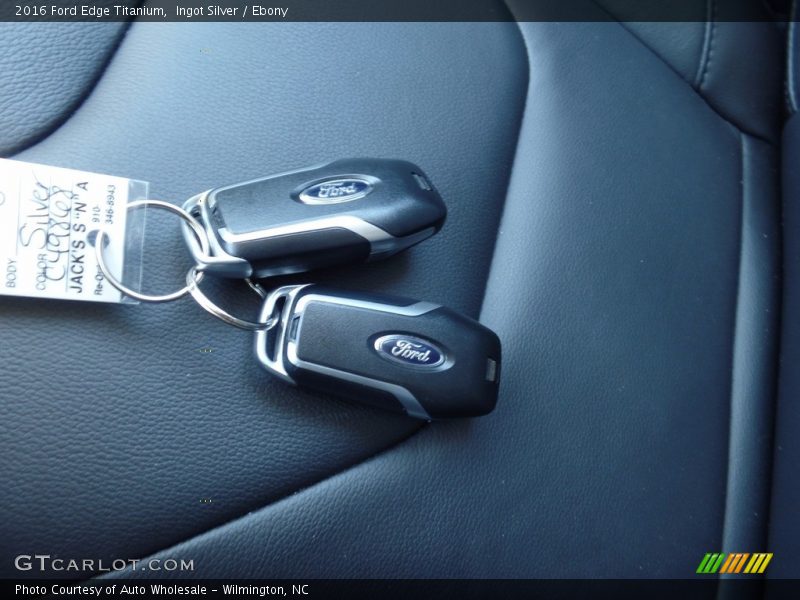 Ingot Silver / Ebony 2016 Ford Edge Titanium