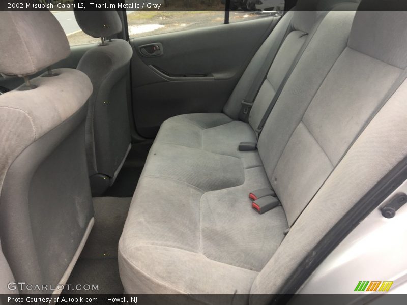 Titanium Metallic / Gray 2002 Mitsubishi Galant LS