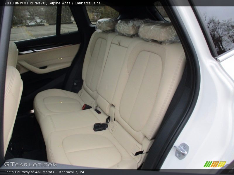 Alpine White / Canberra Beige 2018 BMW X1 xDrive28i