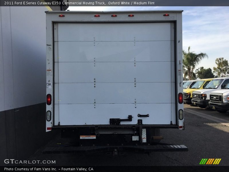 Oxford White / Medium Flint 2011 Ford E Series Cutaway E350 Commercial Moving Truck