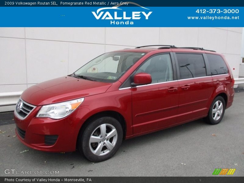 Pomegranate Red Metallic / Aero Grey 2009 Volkswagen Routan SEL