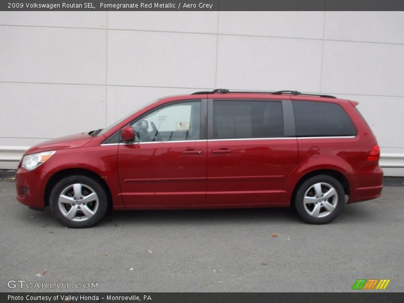 Pomegranate Red Metallic / Aero Grey 2009 Volkswagen Routan SEL
