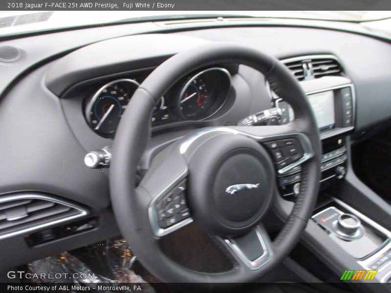 Fuji White / Ebony 2018 Jaguar F-PACE 25t AWD Prestige