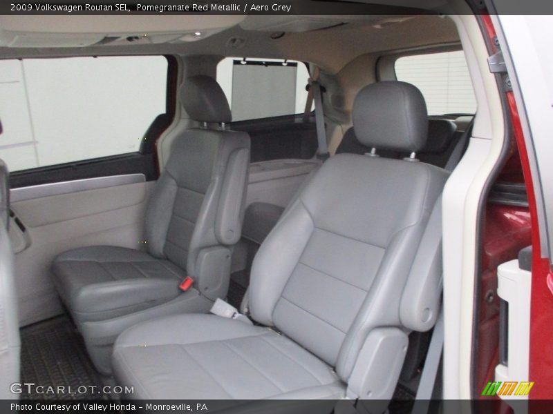 Pomegranate Red Metallic / Aero Grey 2009 Volkswagen Routan SEL