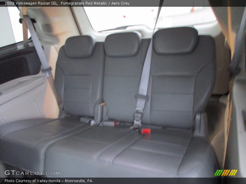 Pomegranate Red Metallic / Aero Grey 2009 Volkswagen Routan SEL