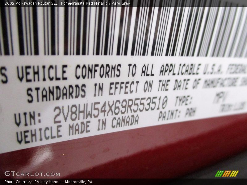 Pomegranate Red Metallic / Aero Grey 2009 Volkswagen Routan SEL