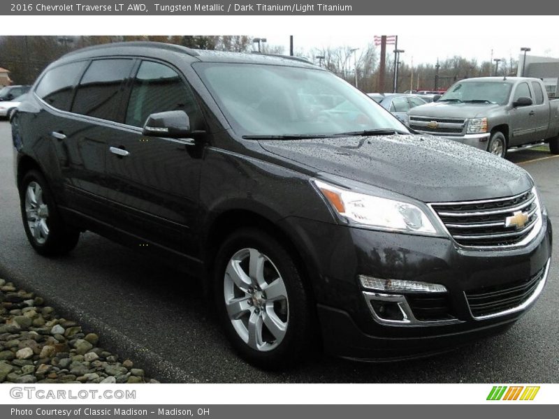 Tungsten Metallic / Dark Titanium/Light Titanium 2016 Chevrolet Traverse LT AWD
