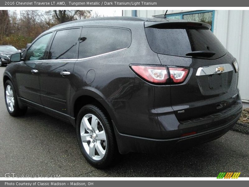 Tungsten Metallic / Dark Titanium/Light Titanium 2016 Chevrolet Traverse LT AWD