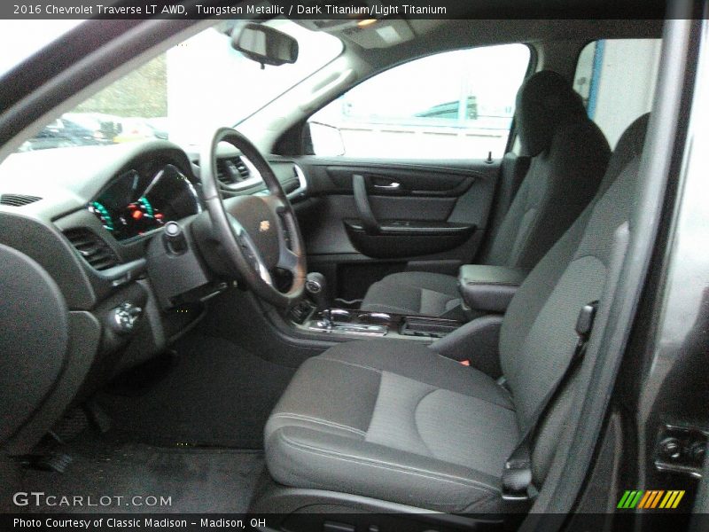 Tungsten Metallic / Dark Titanium/Light Titanium 2016 Chevrolet Traverse LT AWD