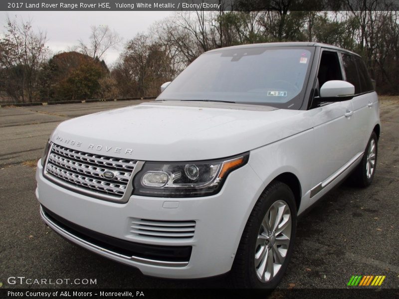 Yulong White Metallic / Ebony/Ebony 2017 Land Rover Range Rover HSE