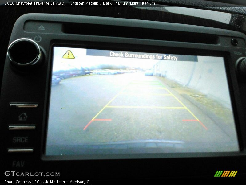 Tungsten Metallic / Dark Titanium/Light Titanium 2016 Chevrolet Traverse LT AWD