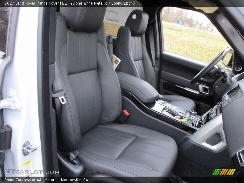 Yulong White Metallic / Ebony/Ebony 2017 Land Rover Range Rover HSE