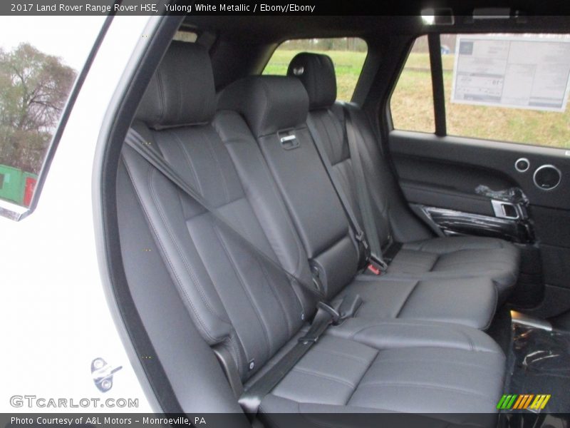 Yulong White Metallic / Ebony/Ebony 2017 Land Rover Range Rover HSE