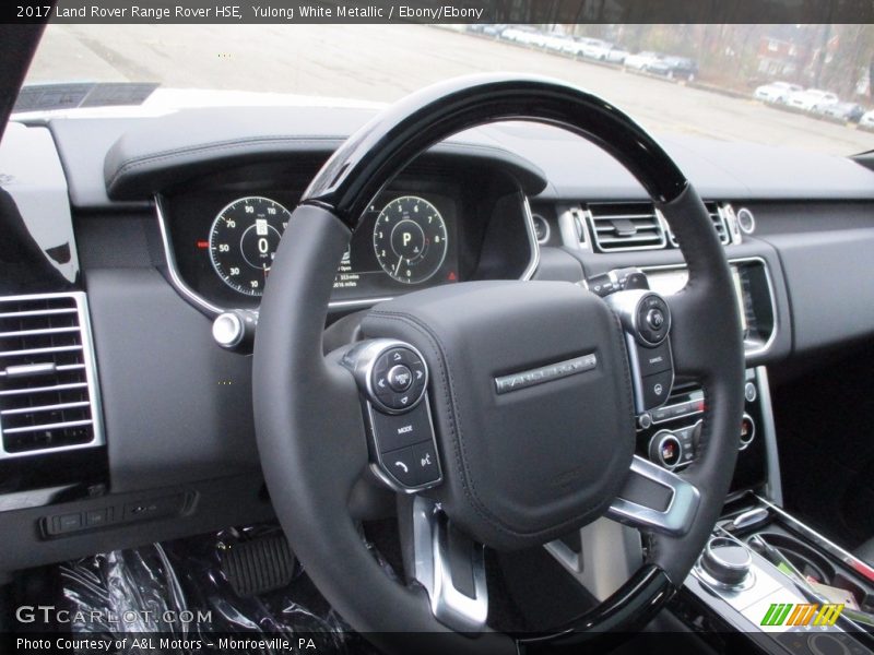 Yulong White Metallic / Ebony/Ebony 2017 Land Rover Range Rover HSE