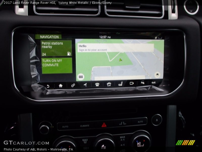 Yulong White Metallic / Ebony/Ebony 2017 Land Rover Range Rover HSE