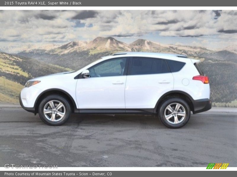 Super White / Black 2015 Toyota RAV4 XLE
