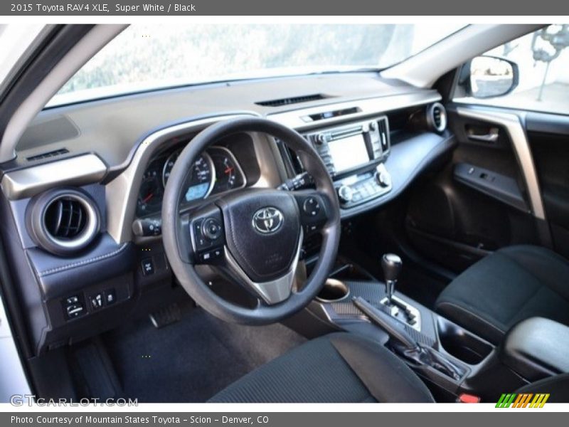 Super White / Black 2015 Toyota RAV4 XLE