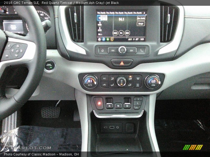 Red Quartz Tintcoat / Medium Ash Gray/­Jet Black 2018 GMC Terrain SLE