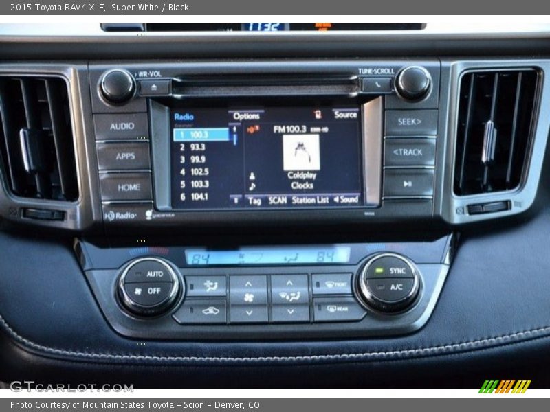 Super White / Black 2015 Toyota RAV4 XLE
