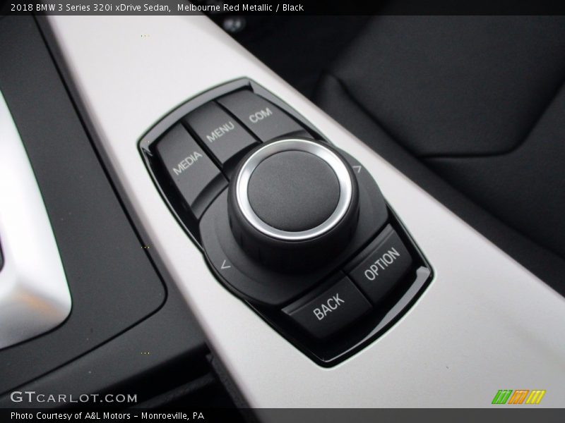 Controls of 2018 3 Series 320i xDrive Sedan