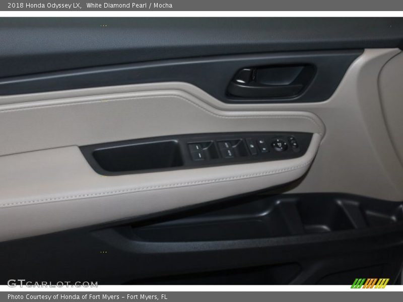 White Diamond Pearl / Mocha 2018 Honda Odyssey LX