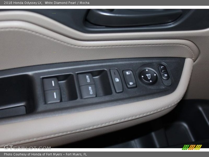White Diamond Pearl / Mocha 2018 Honda Odyssey LX