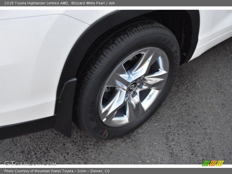 Blizzard White Pearl / Ash 2018 Toyota Highlander Limited AWD