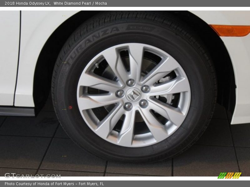 White Diamond Pearl / Mocha 2018 Honda Odyssey LX