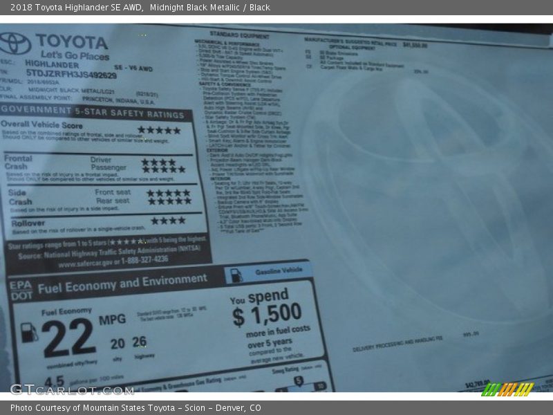 Midnight Black Metallic / Black 2018 Toyota Highlander SE AWD