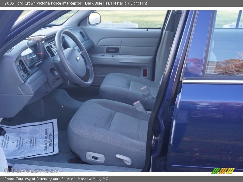 Dark Blue Pearl Metallic / Light Flint 2005 Ford Crown Victoria Police Interceptor