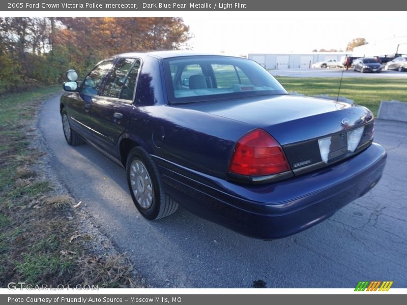 Dark Blue Pearl Metallic / Light Flint 2005 Ford Crown Victoria Police Interceptor