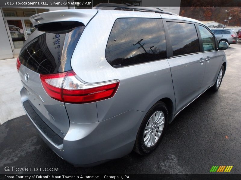 Silver Sky Metallic / Ash 2015 Toyota Sienna XLE