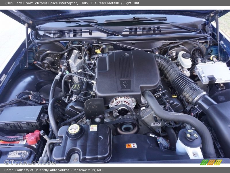 Dark Blue Pearl Metallic / Light Flint 2005 Ford Crown Victoria Police Interceptor