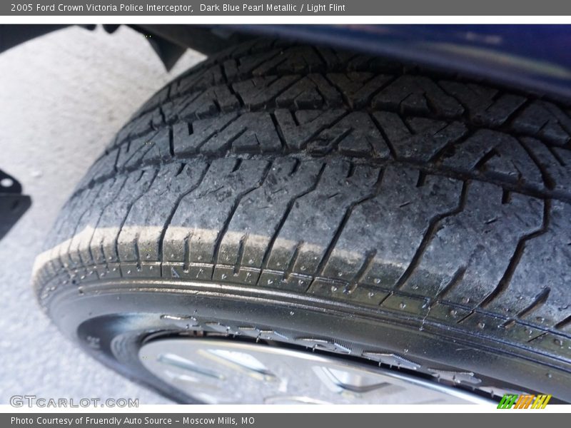 Dark Blue Pearl Metallic / Light Flint 2005 Ford Crown Victoria Police Interceptor