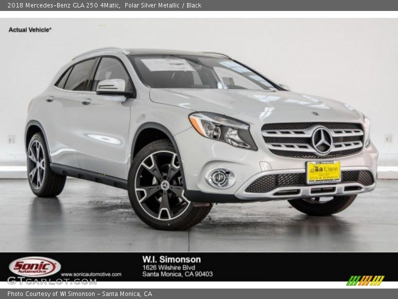 Polar Silver Metallic / Black 2018 Mercedes-Benz GLA 250 4Matic