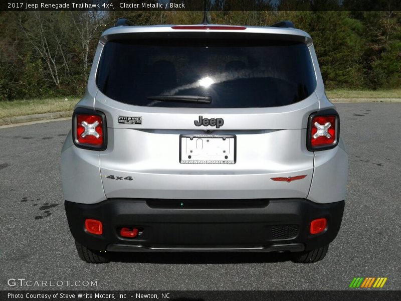 Glacier Metallic / Black 2017 Jeep Renegade Trailhawk 4x4