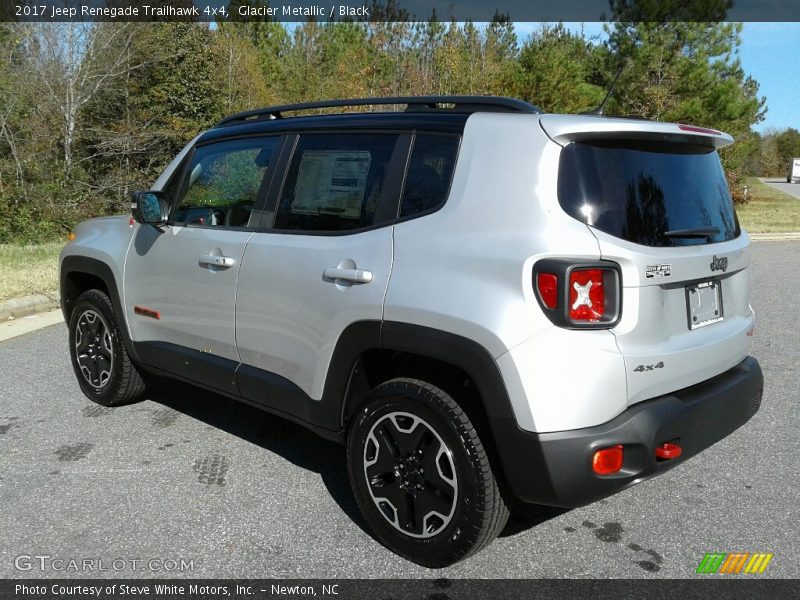 Glacier Metallic / Black 2017 Jeep Renegade Trailhawk 4x4