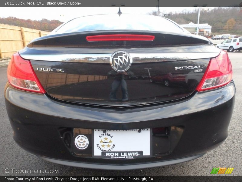 Black Onyx / Ebony 2011 Buick Regal CXL