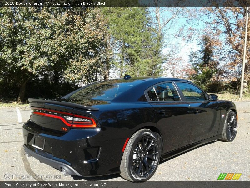 Pitch Black / Black 2018 Dodge Charger R/T Scat Pack