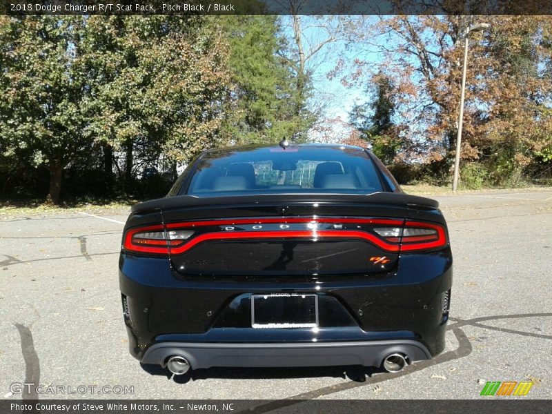 Pitch Black / Black 2018 Dodge Charger R/T Scat Pack