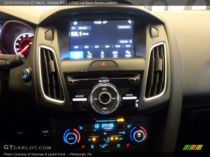 Shadow Black / Charcoal Black Recaro Leather 2018 Ford Focus ST Hatch