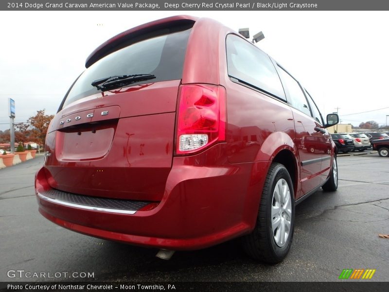 Deep Cherry Red Crystal Pearl / Black/Light Graystone 2014 Dodge Grand Caravan American Value Package
