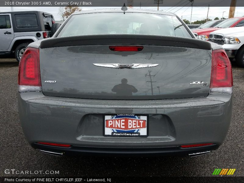 Ceramic Grey / Black 2018 Chrysler 300 S AWD