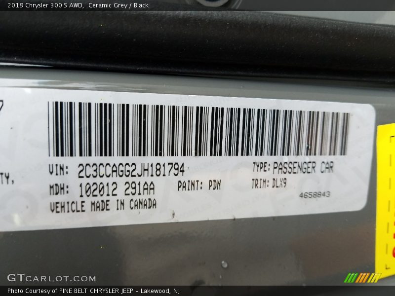 Ceramic Grey / Black 2018 Chrysler 300 S AWD