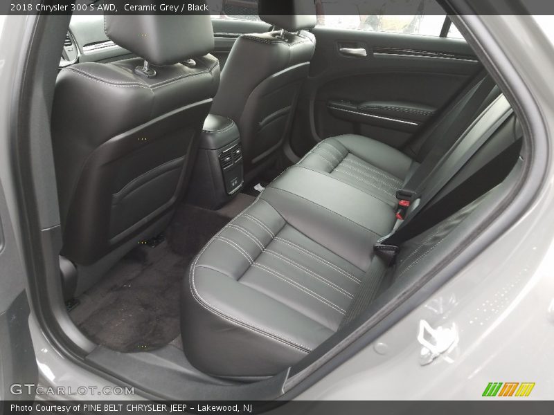 Ceramic Grey / Black 2018 Chrysler 300 S AWD