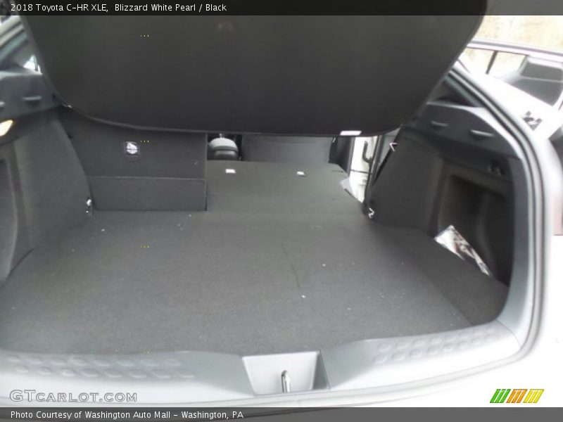 Blizzard White Pearl / Black 2018 Toyota C-HR XLE