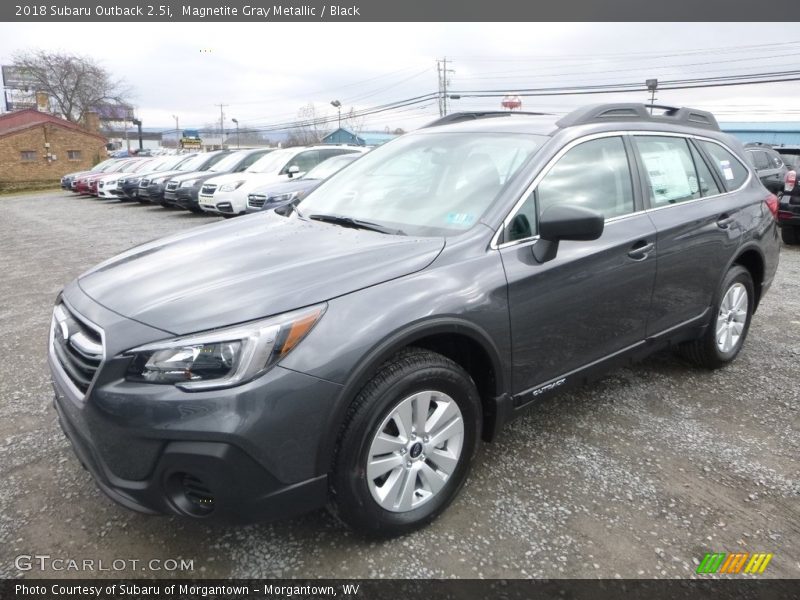 Front 3/4 View of 2018 Outback 2.5i